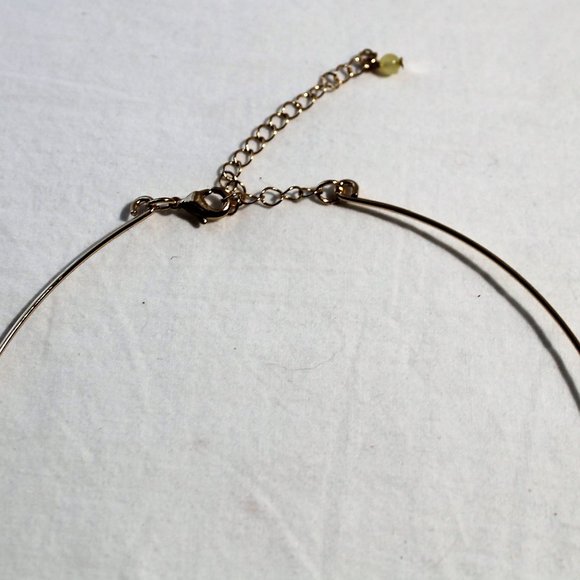 Avon Hawaiian Flower Choker & Hoop Earrings - Picture 7 of 8